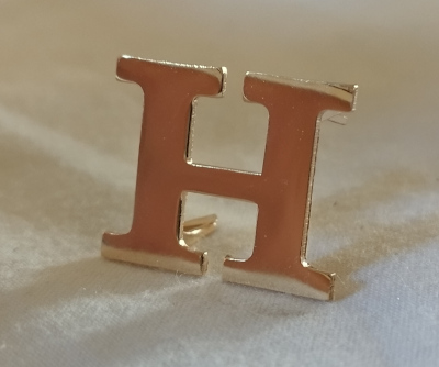Metal Letter - 'H' - Gilt (20mm) - Click Image to Close